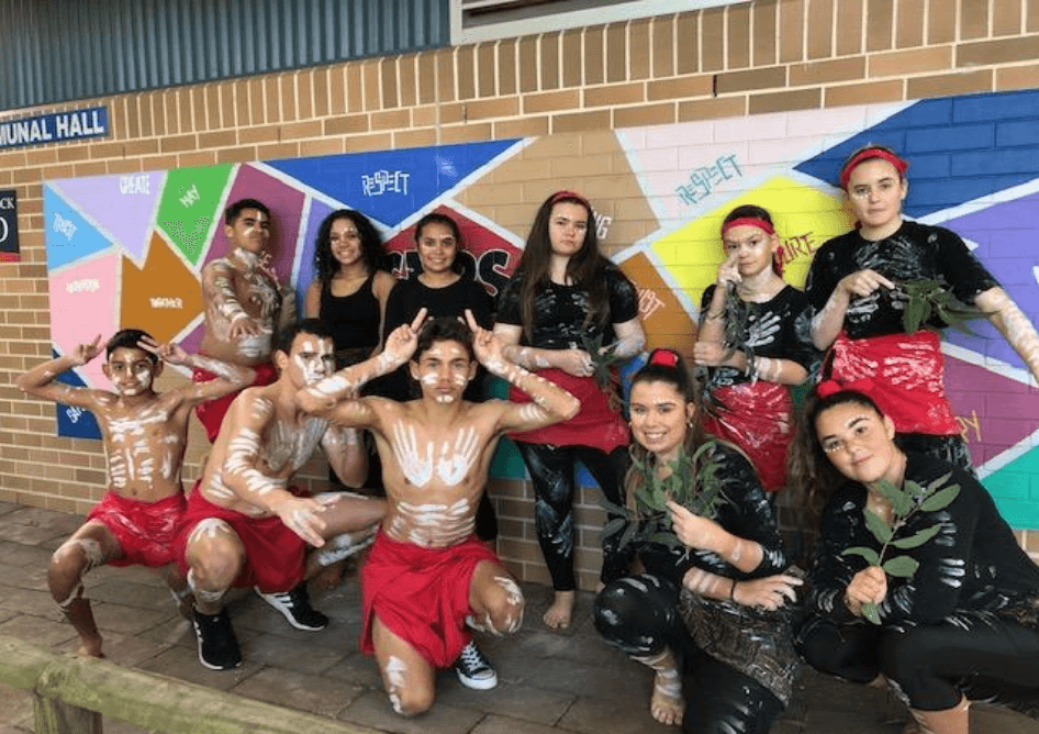photo of Cardiff Highschool Aboriginal Dance Group